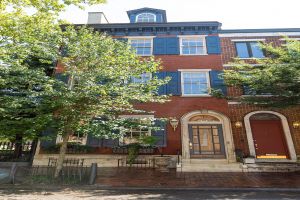 Beautiful 4 bedroom Townhouse