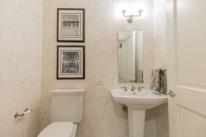Gorgeous 2 bedroom condo!