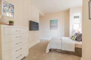 Beautiful 2 Bedroom!